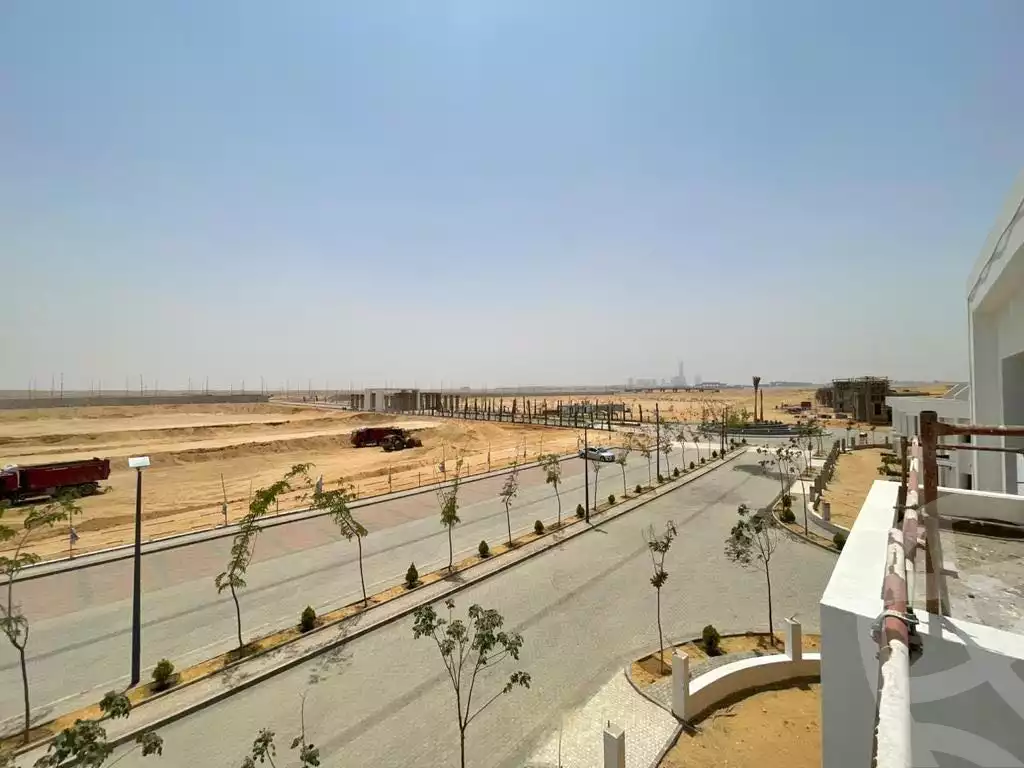 https://aqarmap.com.eg/ar/listing/4094904-for-sale-cairo-el-mostakbal-city-compounds-nyoum-arab-development