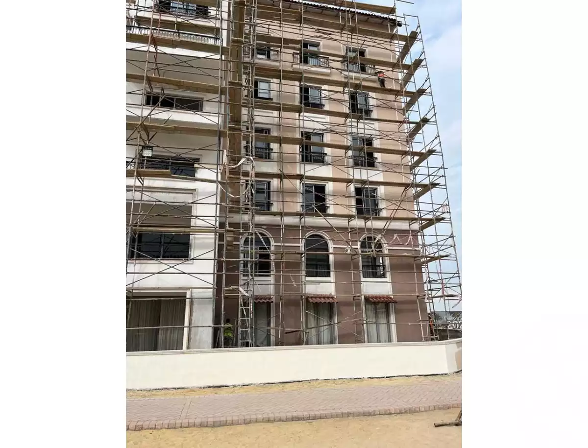 https://aqarmap.com.eg/en/listing/4099259-for-sale-cairo-el-sheikh-zayed-city-compounds-kmbwnd-fyldj-wyst-dr-llttwyr