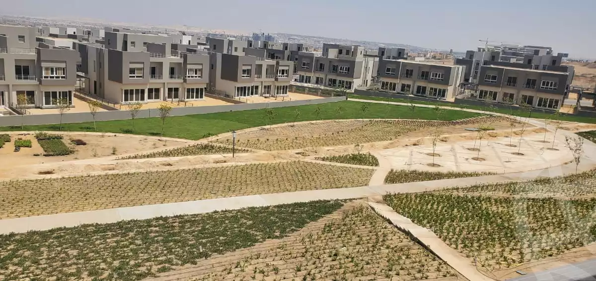 https://aqarmap.com.eg/en/listing/4099966-for-sale-cairo-el-sheikh-zayed-city-compounds-in-sheikh-zayed-etapa