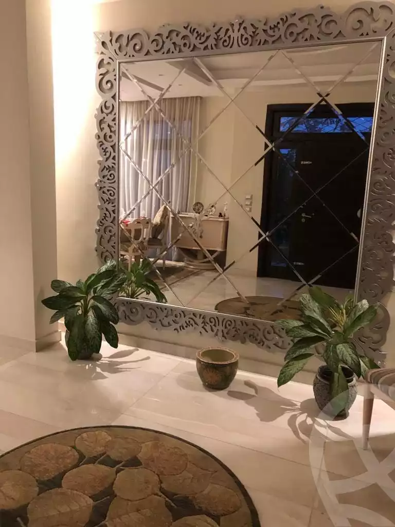 https://aqarmap.com.eg/ar/listing/4100390-for-sale-cairo-el-sheikh-zayed-city-compounds-in-sheikh-zayed-beverly-hills