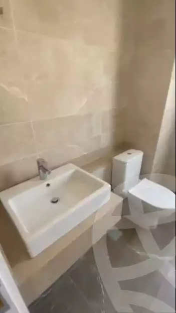 https://aqarmap.com.eg/en/listing/4100602-for-sale-cairo-el-sheikh-zayed-city-compounds-kmbwnd-fyldj-wyst-dr-llttwyr