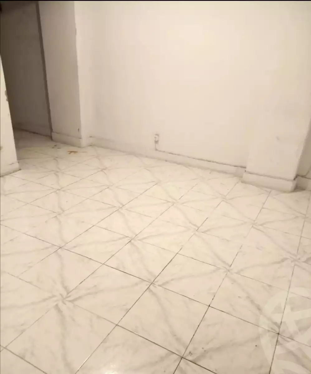 https://aqarmap.com.eg/en/listing/4103163-for-rent-alexandria-ganaklis-shr-bw-qyr-tryq-lhry