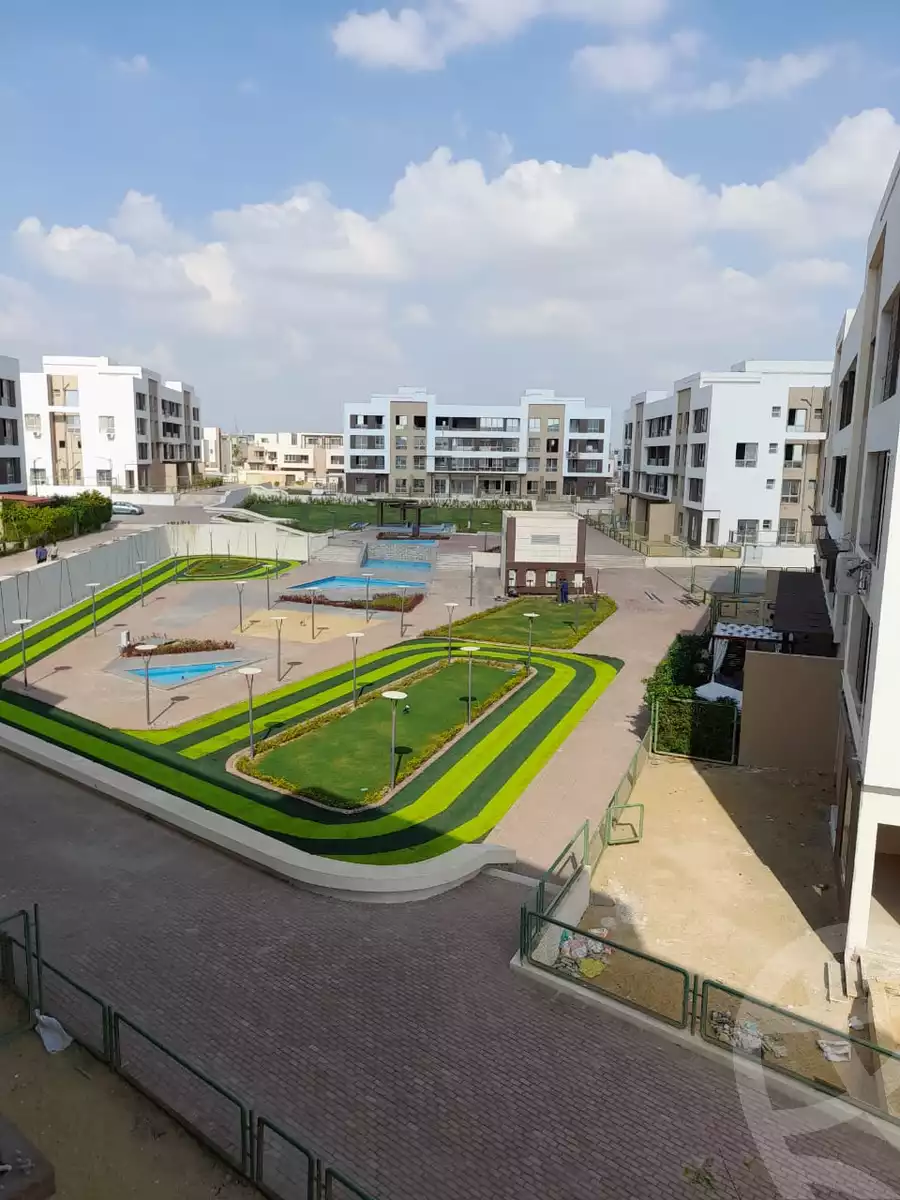 https://aqarmap.com.eg/en/listing/4107169-for-sale-cairo-6th-of-october-compound-upville