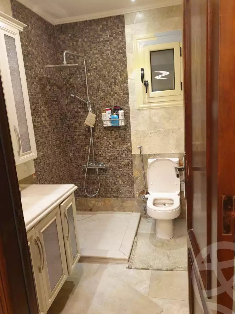 https://aqarmap.com.eg/en/listing/4107729-for-sale-alexandria-kafr-abdo-sant-giyn-st