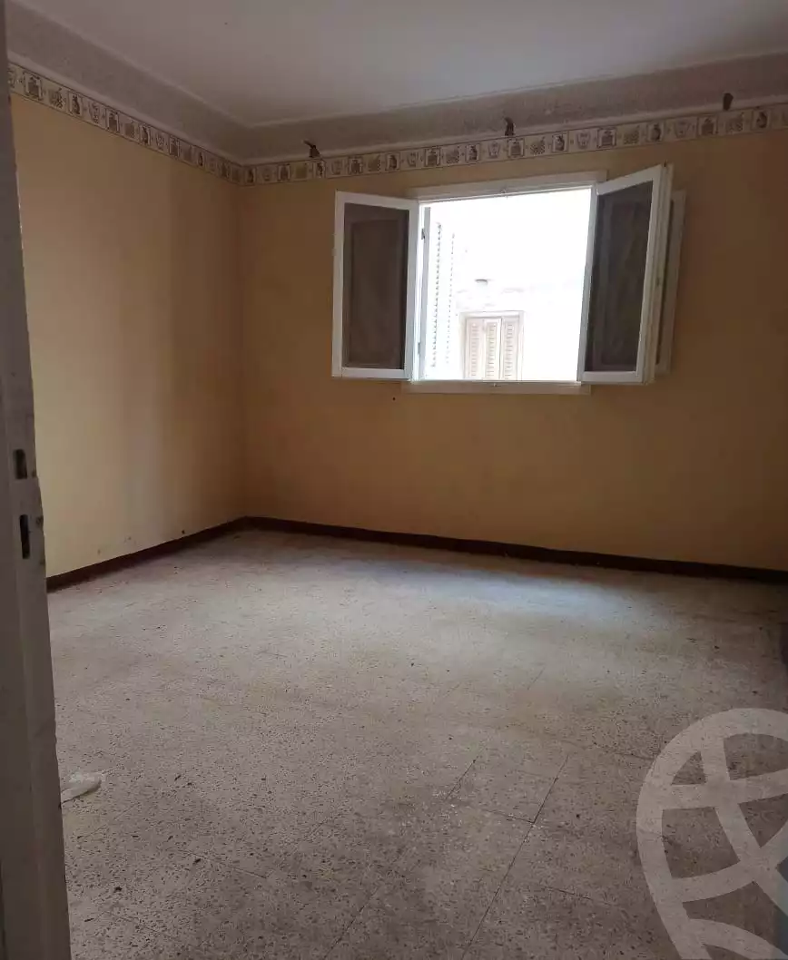 https://aqarmap.com.eg/en/listing/4108134-for-sale-alexandria-el-hanouvel-amr-ibn-el-aas-st