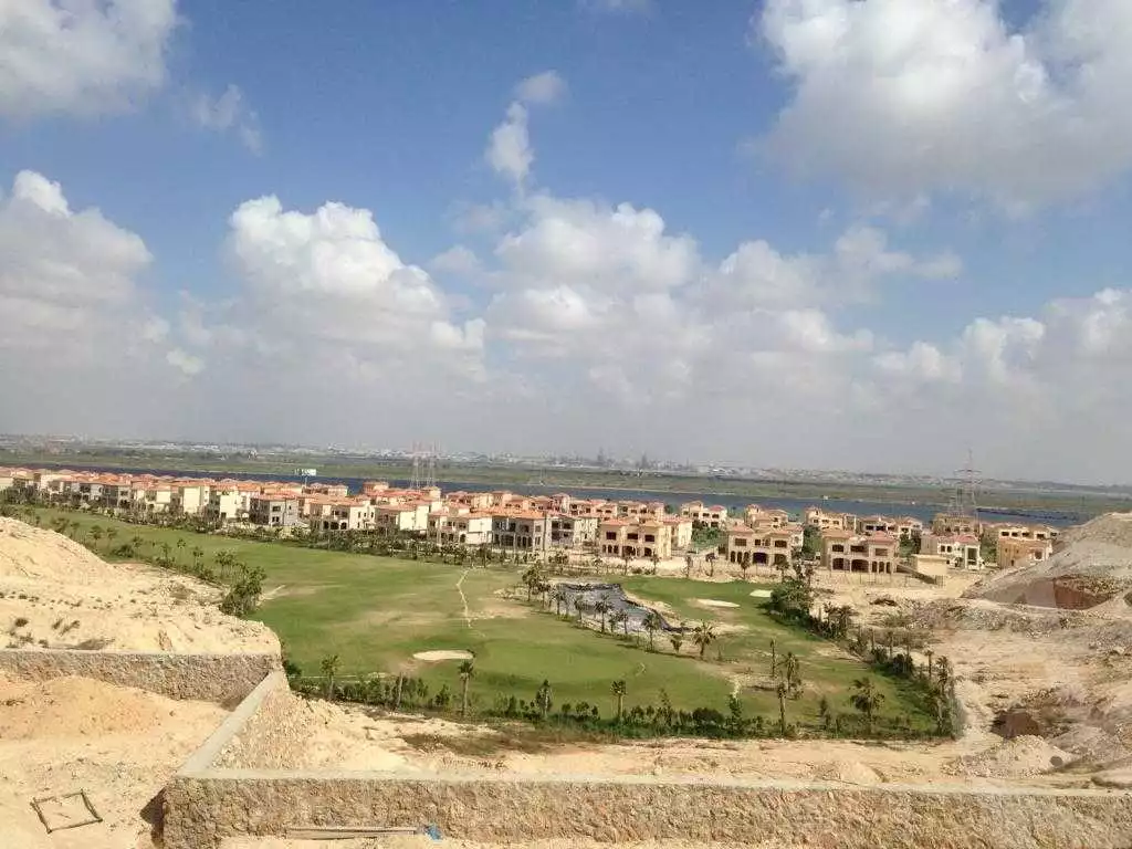 https://aqarmap.com.eg/ar/listing/4108144-for-sale-alexandria-compounds-alex-west