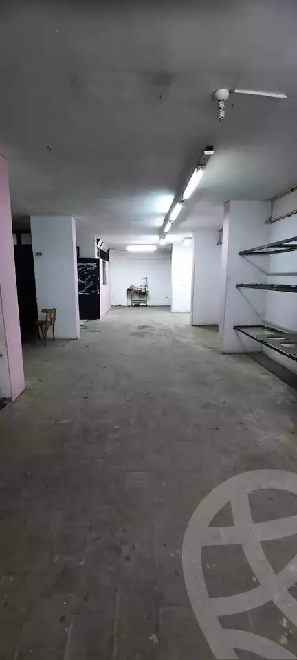 https://aqarmap.com.eg/ar/listing/4111985-for-sale-alexandria-moharram-bey-kanal-al-mahmoudeya-al-bahri-st