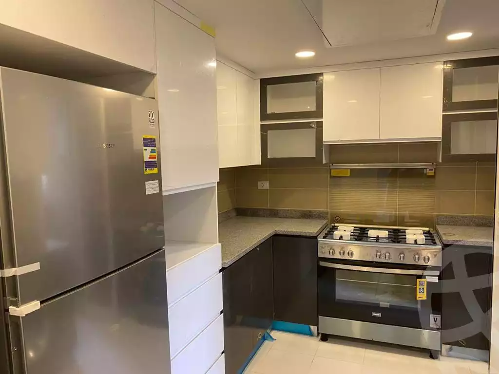 https://aqarmap.com.eg/en/listing/4112111-for-rent-cairo-6th-of-october-compound-pyramid-hills