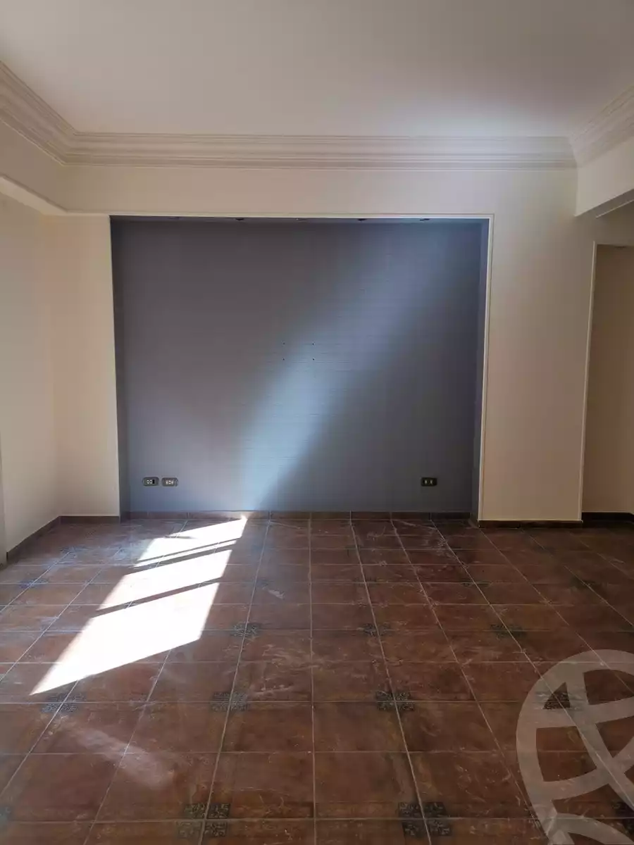 https://aqarmap.com.eg/en/listing/4113254-for-rent-new-cairo-south-academy-youssef-el-sebae-st