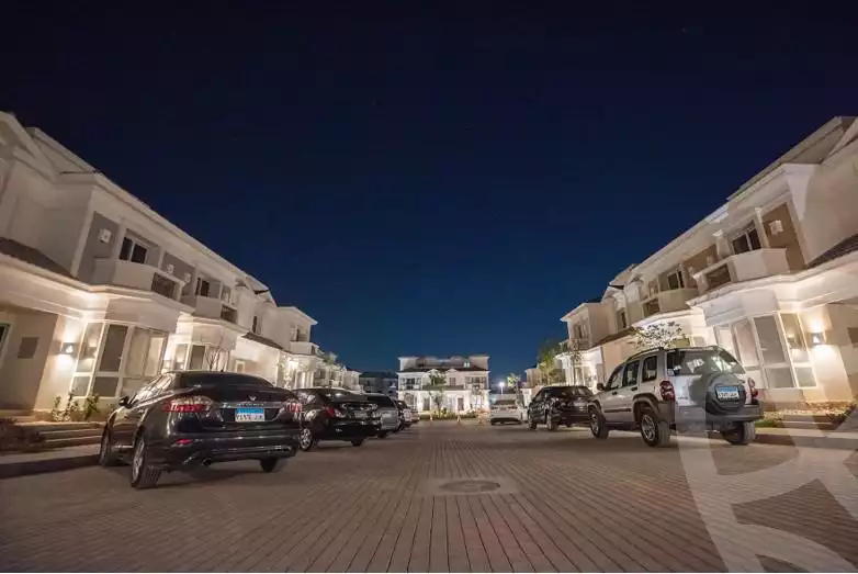 https://aqarmap.com.eg/en/listing/4114280-for-sale-cairo-6th-of-october-compounds-mountain-view-october-park