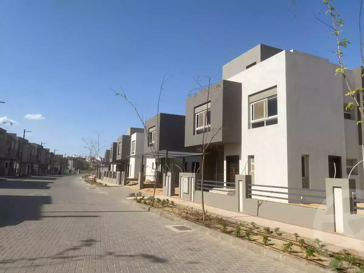 https://aqarmap.com.eg/en/listing/4114466-for-sale-cairo-el-sheikh-zayed-city-compounds-in-sheikh-zayed-etapa