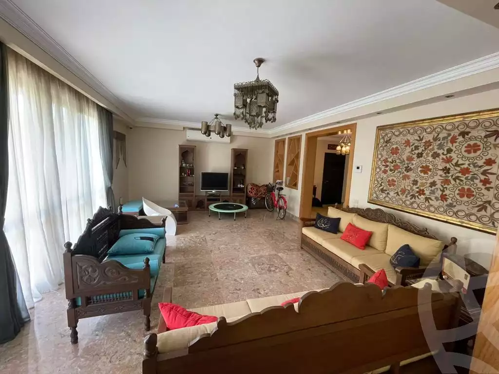 https://aqarmap.com.eg/en/listing/4115485-for-rent-cairo-el-sheikh-zayed-city-compounds-kmbwnd-wyst-twn-swdyk