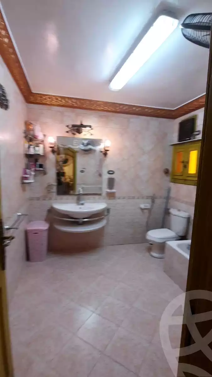 https://aqarmap.com.eg/en/listing/4116669-for-sale-cairo-cairo-hdyq-lhrm-lmntqh-l
