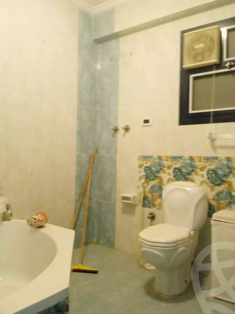 https://aqarmap.com.eg/ar/listing/4115715-for-sale-beheira-damanhour-damanhour-city-nfoura-squer