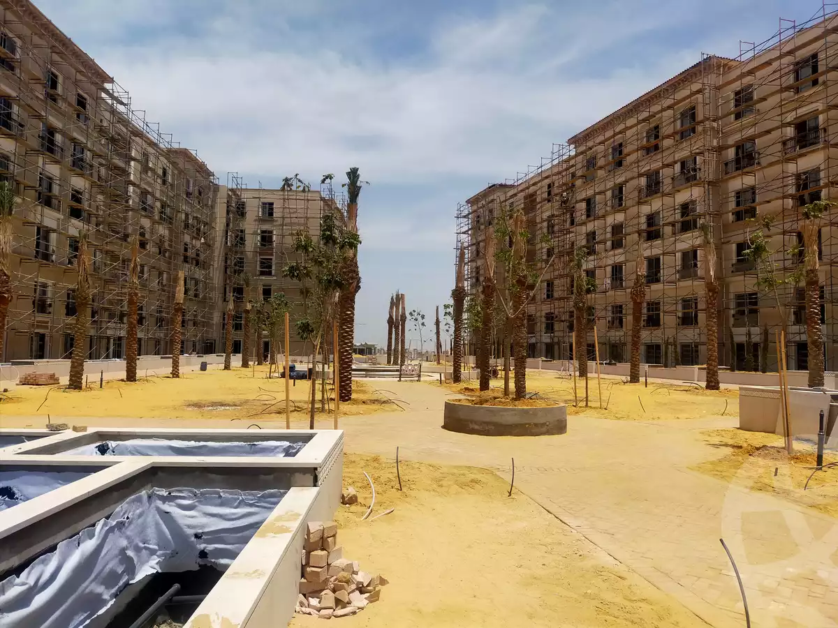 https://aqarmap.com.eg/en/listing/4117597-for-sale-cairo-el-sheikh-zayed-city-compounds-kmbwnd-fyldj-wyst-dr-llttwyr
