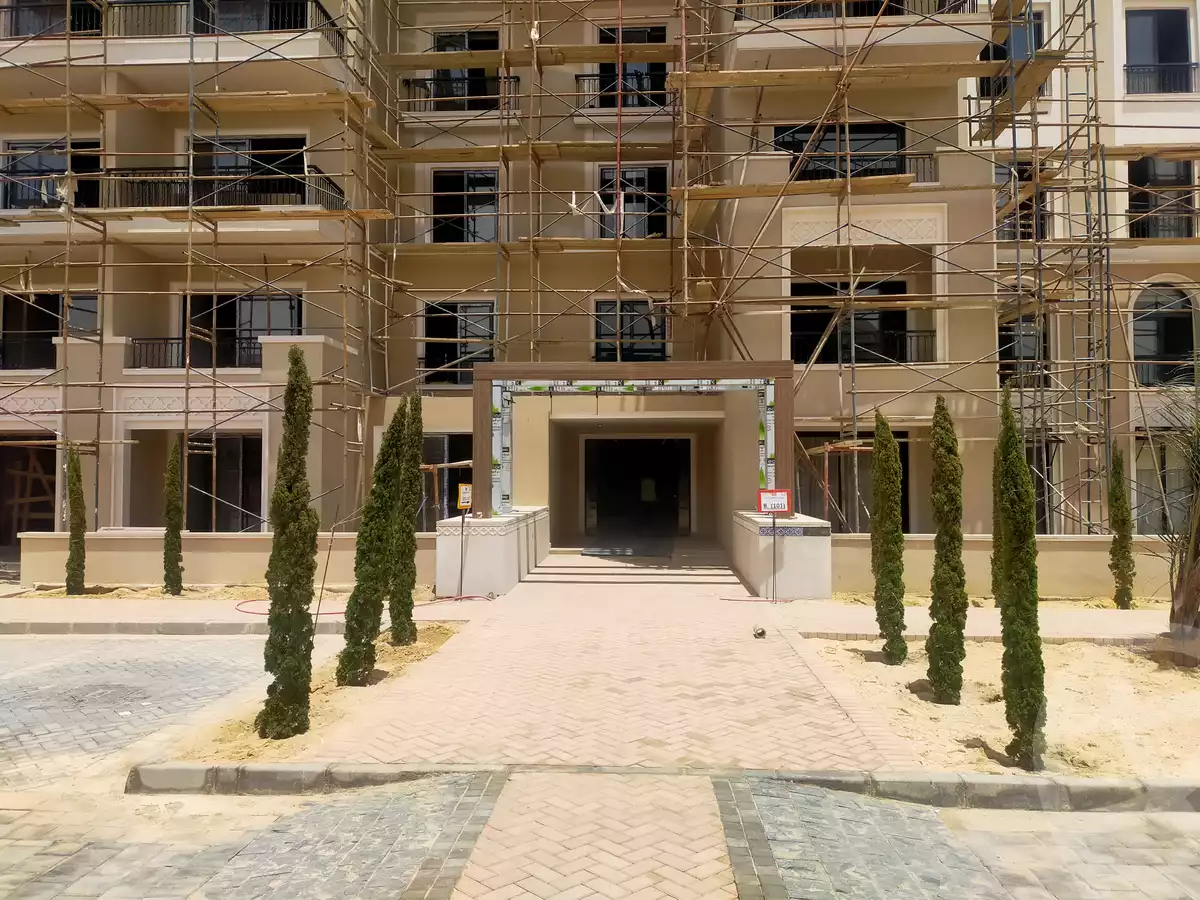https://aqarmap.com.eg/en/listing/4118133-for-sale-cairo-el-sheikh-zayed-city-compounds-kmbwnd-fyldj-wyst-dr-llttwyr