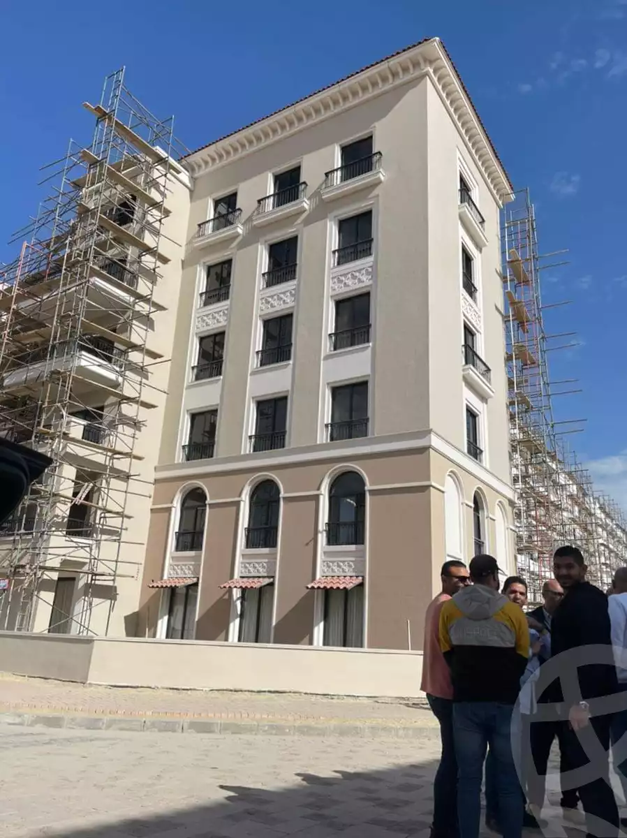 https://aqarmap.com.eg/en/listing/4119599-for-sale-cairo-el-sheikh-zayed-city-compounds-kmbwnd-fyldj-wyst-dr-llttwyr