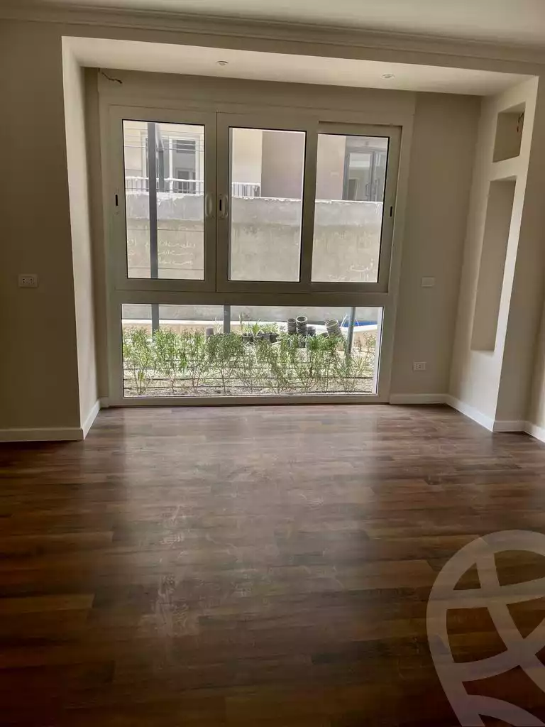 https://aqarmap.com.eg/ar/listing/4119906-for-rent-cairo-6th-of-october-compound-pyramid-hills