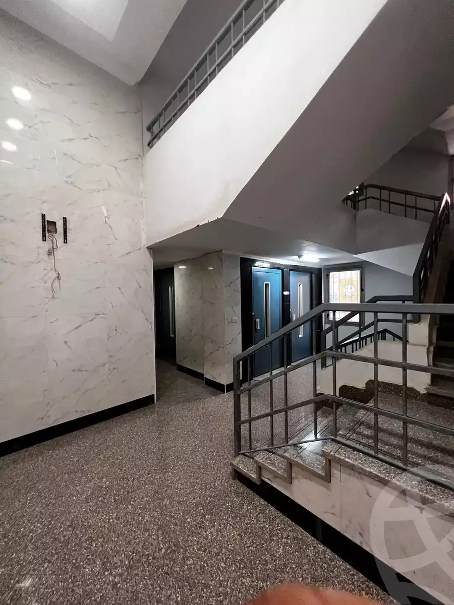 https://aqarmap.com.eg/en/listing/4120972-for-rent-silver-mall