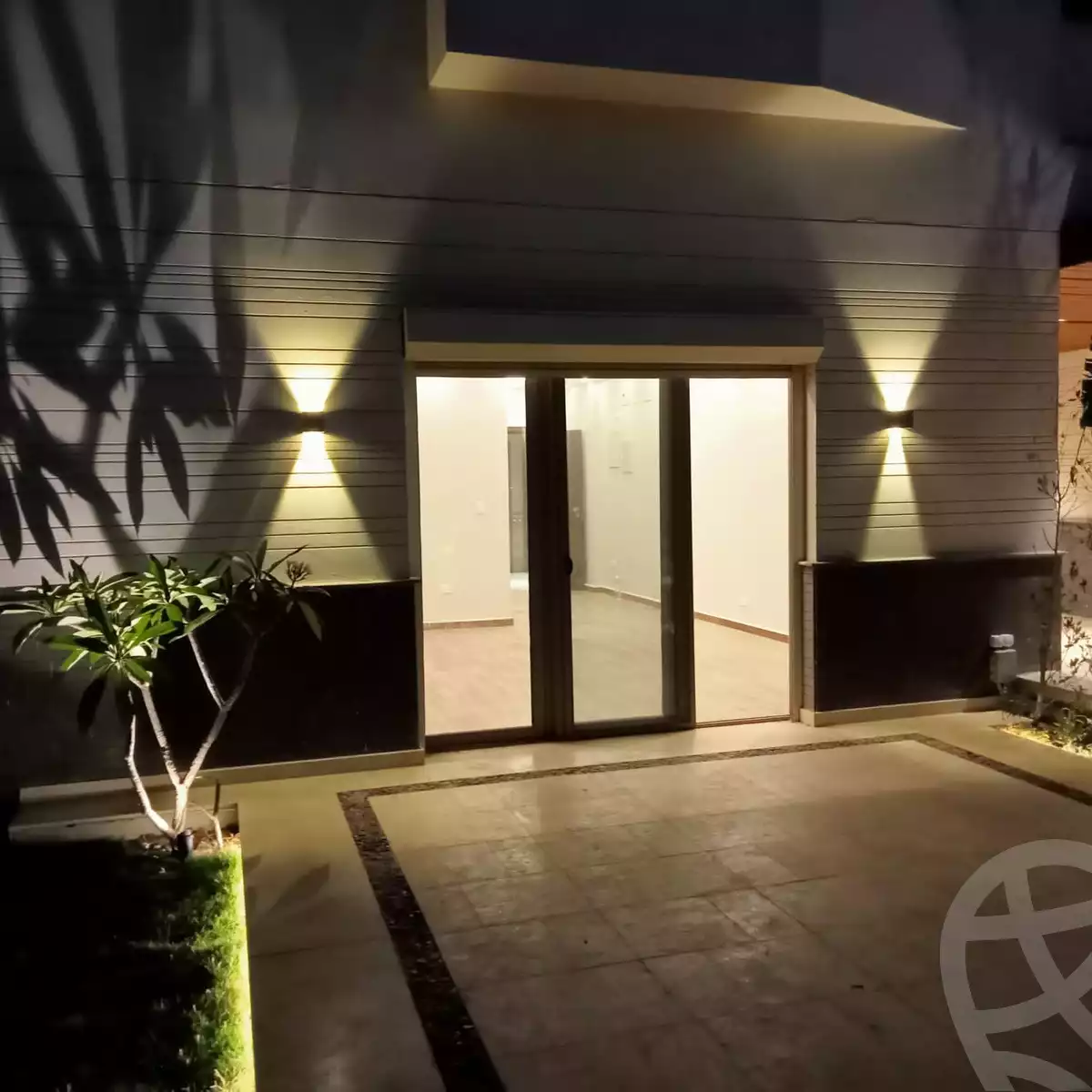 https://aqarmap.com.eg/en/listing/4121727-for-rent-cairo-6th-of-october-compound-aeon