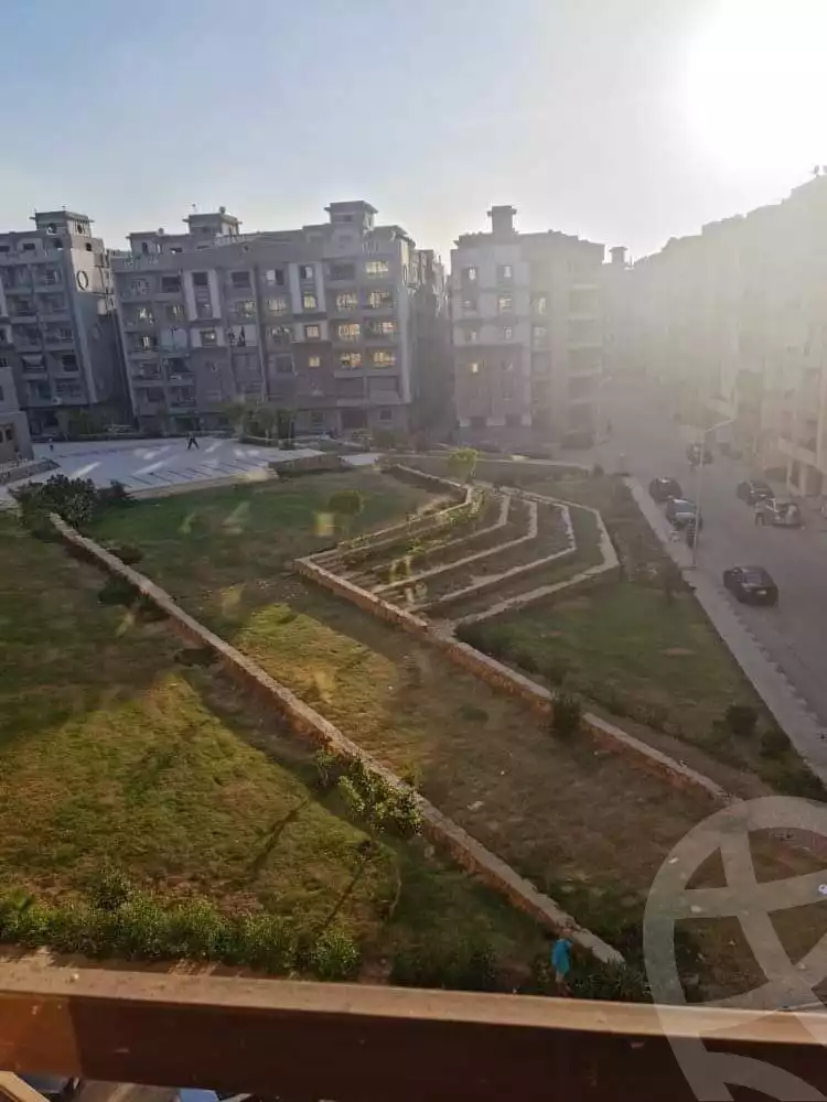 https://aqarmap.com.eg/ar/listing/4122654-for-sale-cairo-mokattam-compounds-kmbwnd-jwldn-jyts