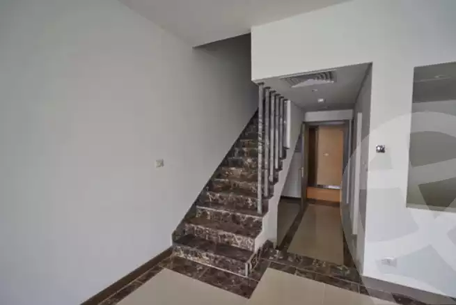 https://aqarmap.com.eg/ar/listing/4126118-for-sale-cairo-new-cairo-compounds-nyoum-nyw-kyrw