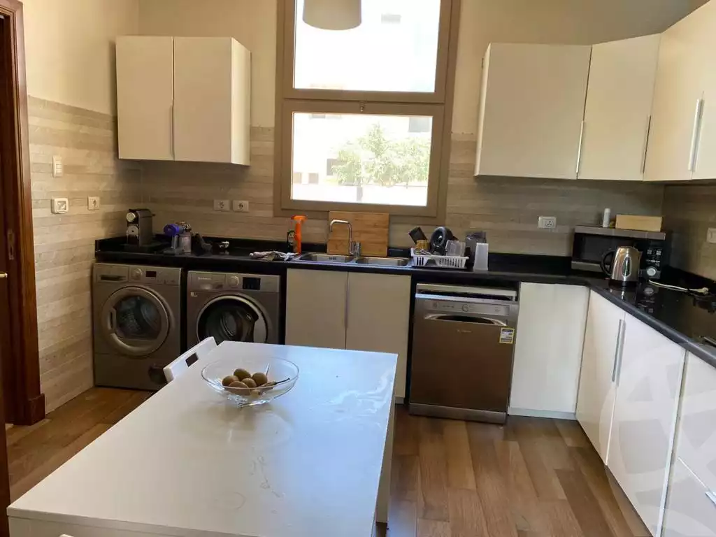 https://aqarmap.com.eg/ar/listing/5724928-for-rent-cairo-el-sheikh-zayed-city-compounds-kmbwnd-ljry-swdyk