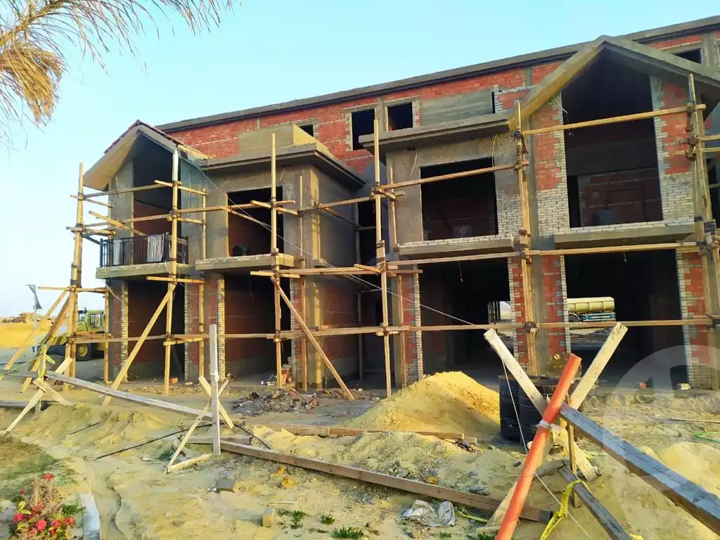 https://aqarmap.com.eg/en/listing/4130183-for-sale-cairo-new-cairo-compounds-dh-mrk