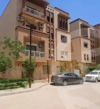 https://aqarmap.com.eg/en/listing/4131089-for-sale-cairo-6th-of-october-compound-green-5