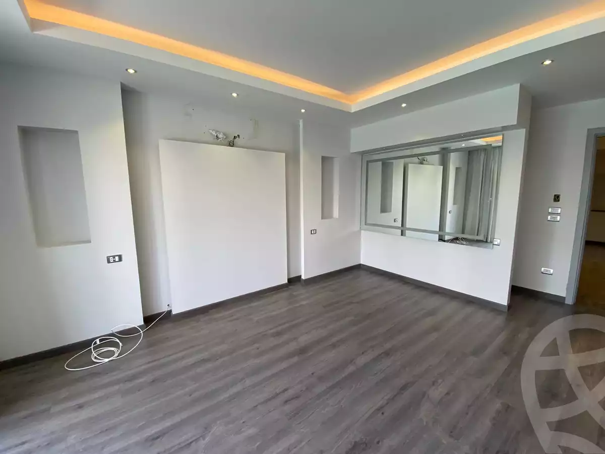 https://aqarmap.com.eg/en/listing/4131536-for-sale-cairo-new-cairo-compounds-lakeview-residence