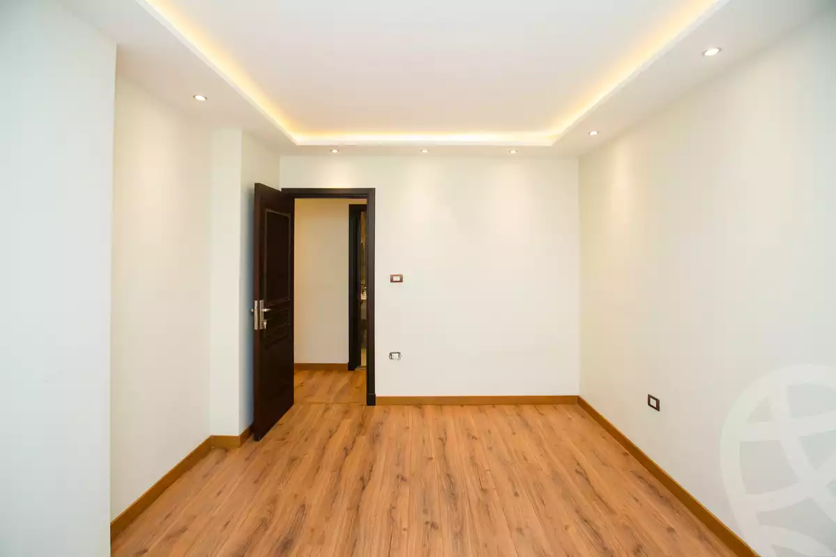https://aqarmap.com.eg/en/listing/4131668-for-sale-alexandria-kafr-abdo-kafr-abdou-st