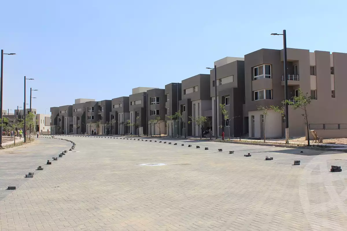 https://aqarmap.com.eg/en/listing/4132505-for-sale-cairo-el-sheikh-zayed-city-compounds-in-sheikh-zayed-etapa