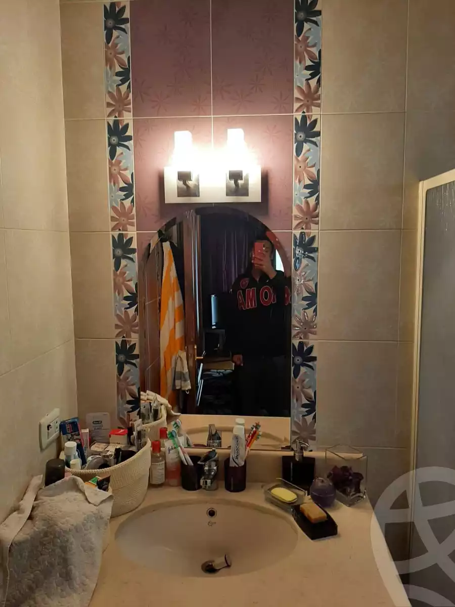https://aqarmap.com.eg/ar/listing/4132541-for-sale-cairo-el-sheikh-zayed-city-compounds-in-sheikh-zayed-beverly-hills