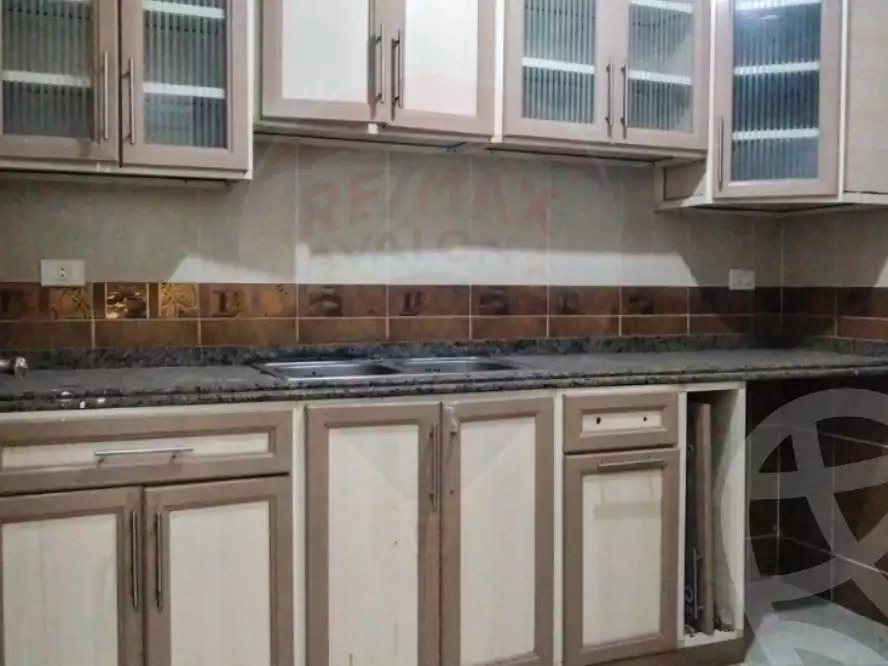 https://aqarmap.com.eg/en/listing/4085789-for-rent-alexandria-miami-shr-jml-bd-lnsr