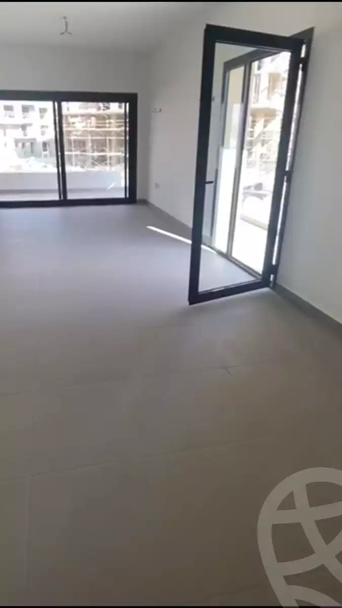 https://aqarmap.com.eg/en/listing/4137266-for-sale-mdyn-lshrwq-compounds-alborouj