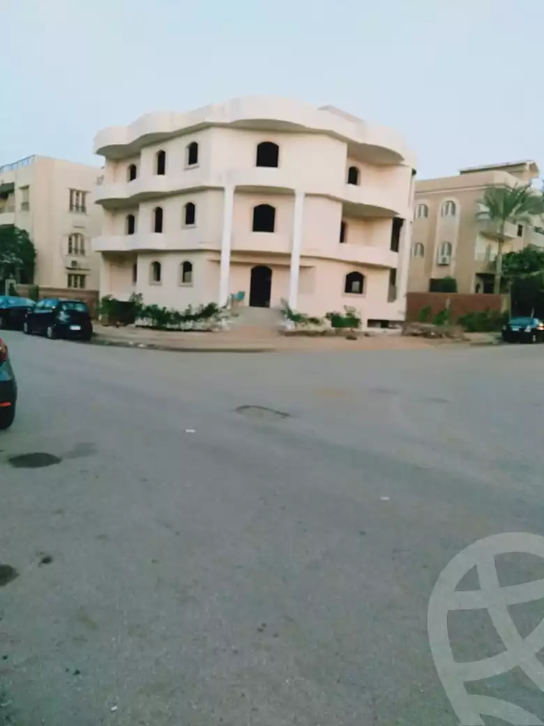 https://aqarmap.com.eg/ar/listing/4139155-for-sale-cairo-new-cairo-ltjm-lkhms-el-ahyaa-fourth-neighborhood-street-35