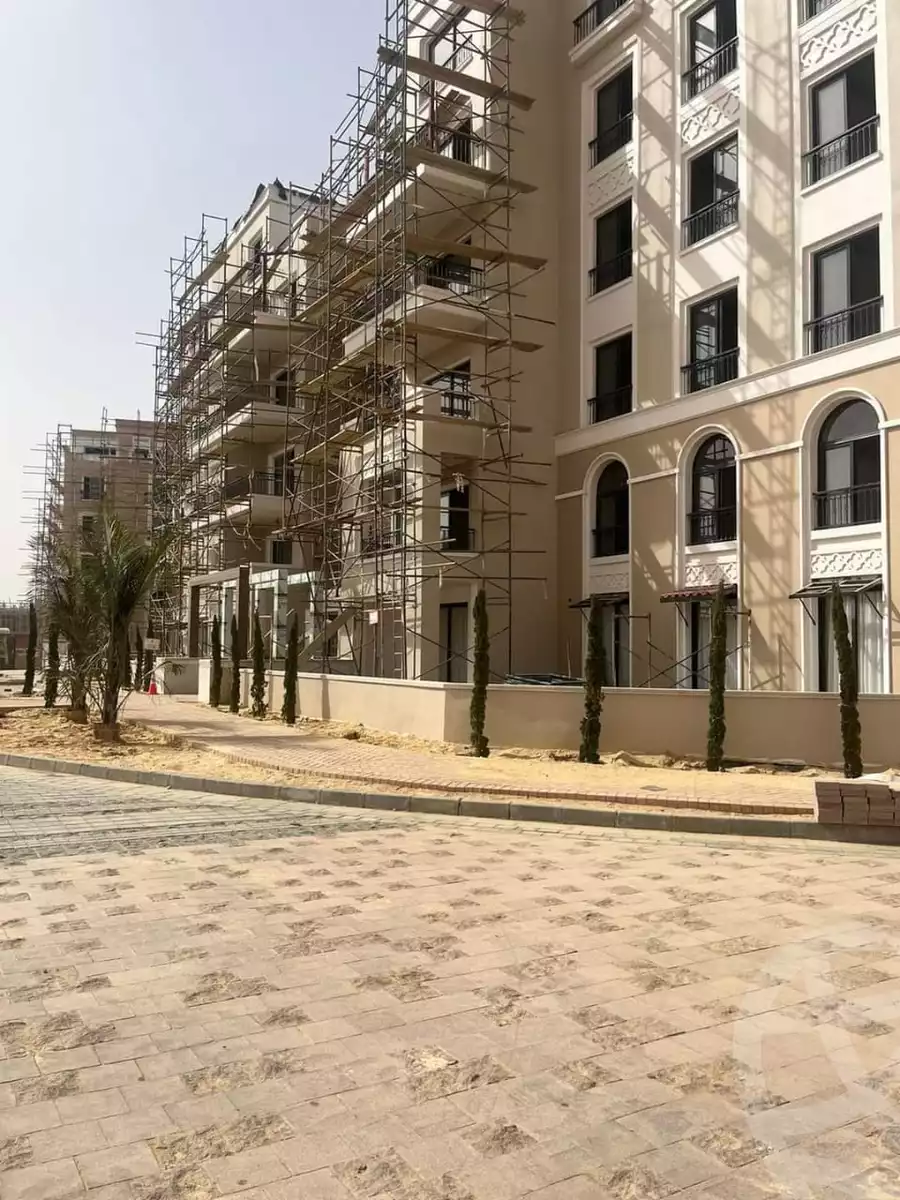 https://aqarmap.com.eg/en/listing/4140387-for-sale-cairo-el-sheikh-zayed-city-compounds-kmbwnd-fyldj-wyst-dr-llttwyr