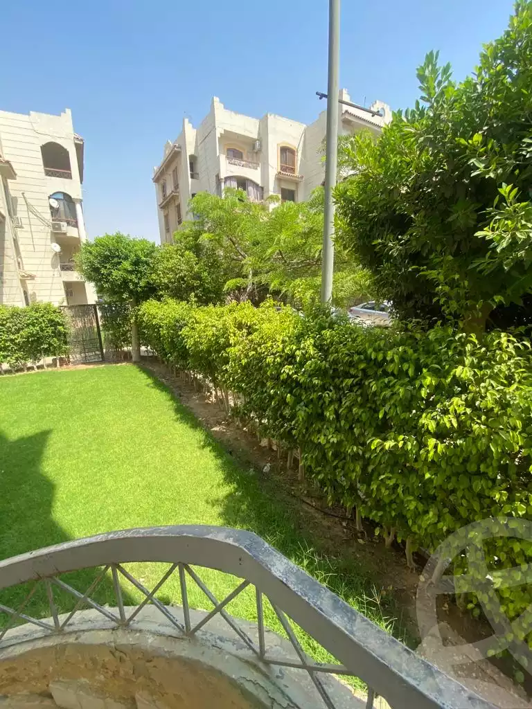https://aqarmap.com.eg/en/listing/4146302-for-sale-cairo-new-cairo-compounds-zizinia-city