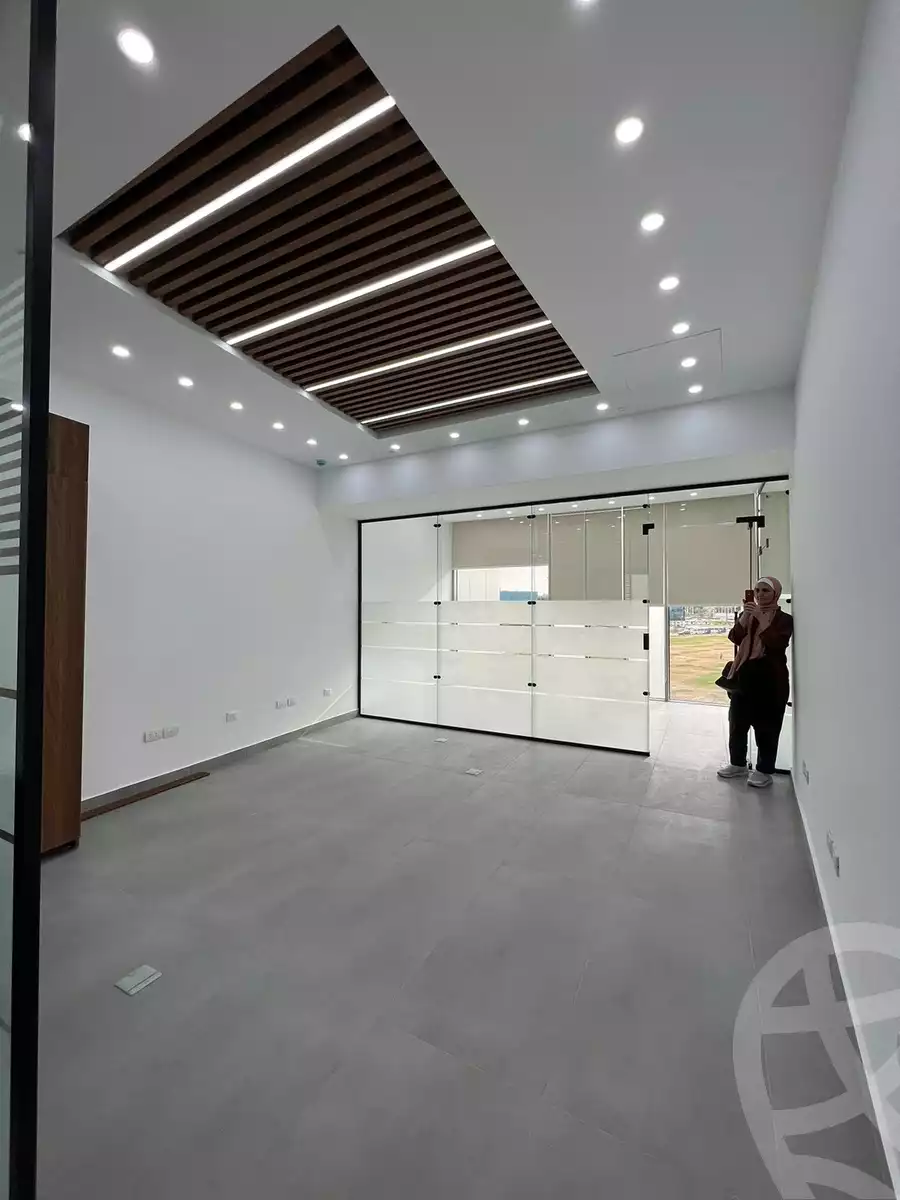 https://aqarmap.com.eg/en/listing/4148861-for-rent-cairo-alex-cairo-desert-road-y-r-sy-byzns-brk-sfrykw-llstthmr-l-qry