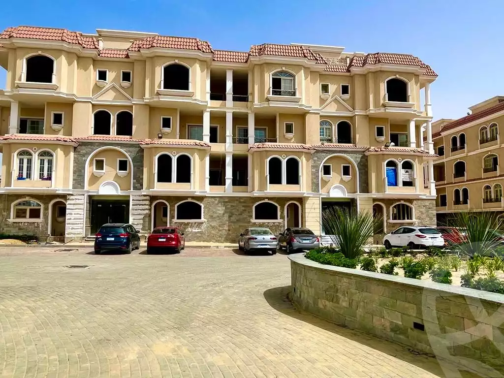https://aqarmap.com.eg/en/listing/4149638-for-sale-cairo-6th-of-october-compounds-bhy