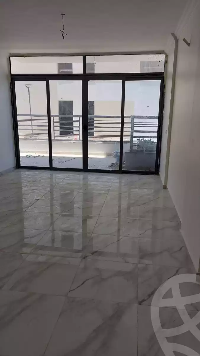 https://aqarmap.com.eg/ar/listing/4152845-for-sale-cairo-new-cairo-compounds-dh-ykwn-ryzdns-styl-hwm