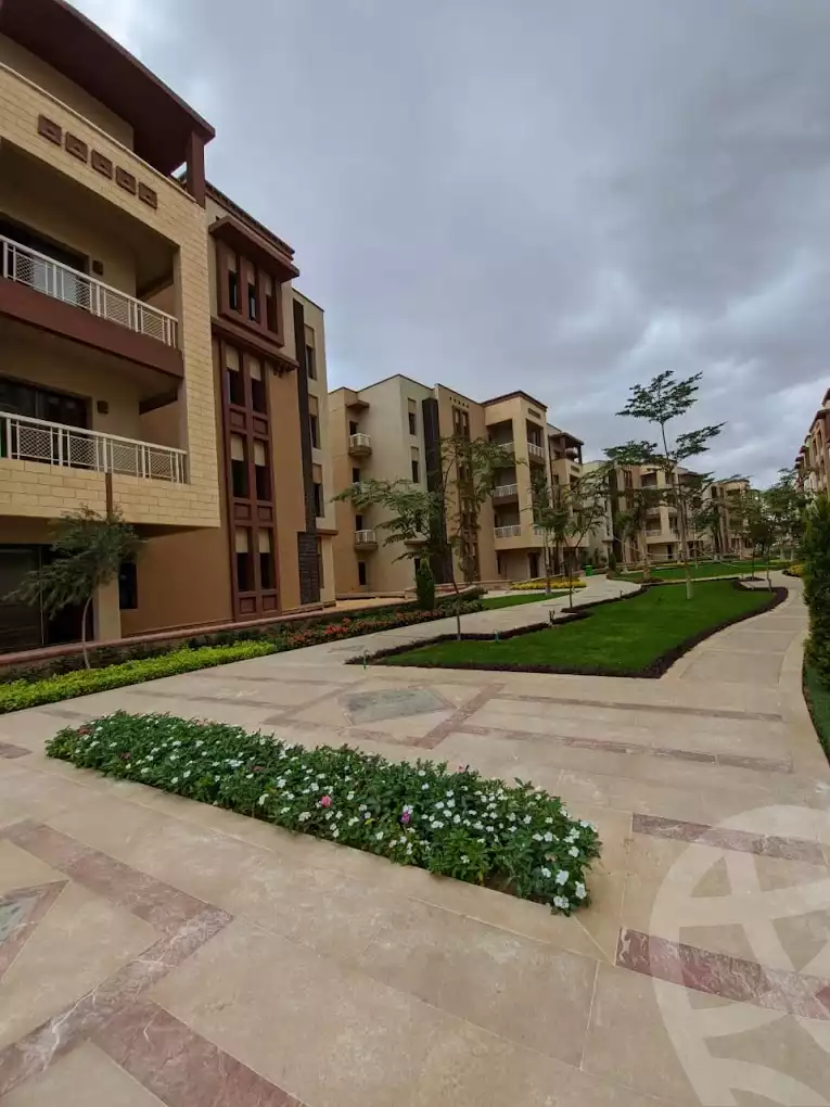 https://aqarmap.com.eg/en/listing/4153447-for-sale-cairo-6th-of-october-compound-green-5