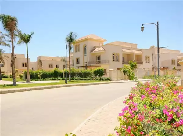 https://aqarmap.com.eg/en/listing/4154847-for-rent-cairo-el-sheikh-zayed-city-compounds-greens