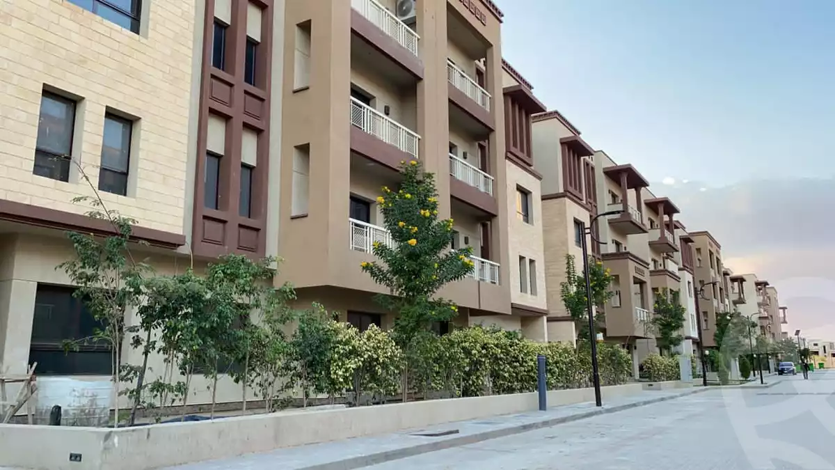 https://aqarmap.com.eg/en/listing/4155420-for-sale-cairo-6th-of-october-compound-green-5