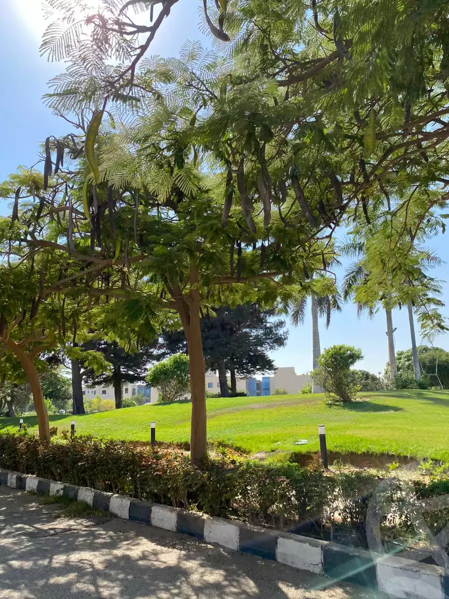 https://aqarmap.com.eg/ar/listing/4157443-for-sale-cairo-6th-of-october-compound-el-worod