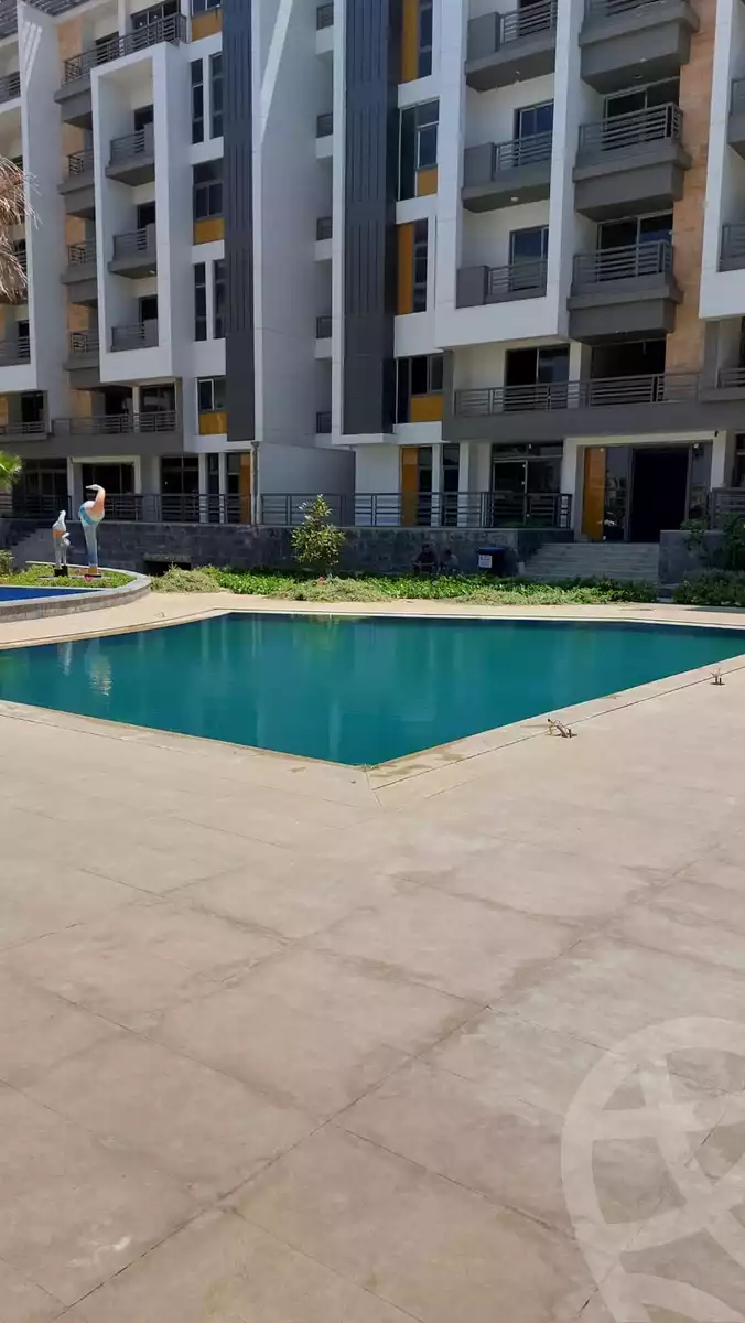 https://aqarmap.com.eg/ar/listing/4157519-for-sale-cairo-new-cairo-compounds-dh-ykwn-ryzdns-styl-hwm