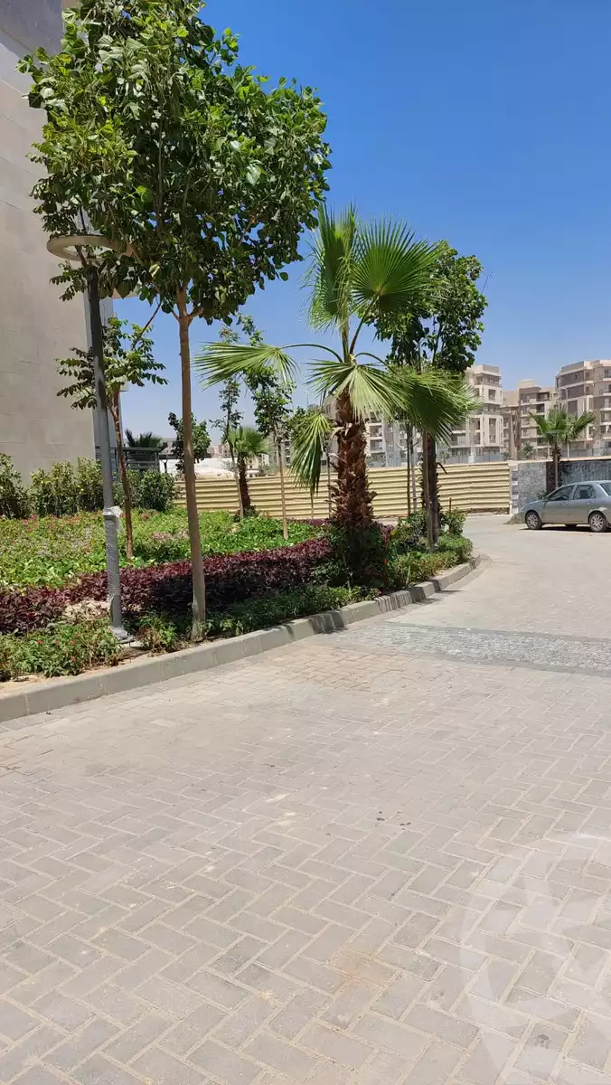 https://aqarmap.com.eg/ar/listing/4157519-for-sale-cairo-new-cairo-compounds-dh-ykwn-ryzdns-styl-hwm