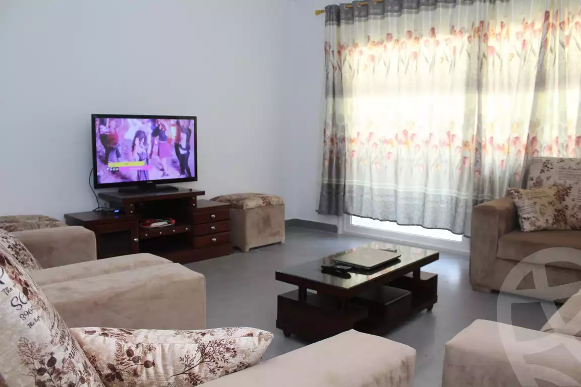 https://aqarmap.com.eg/en/listing/4159467-for-sale-amwaj-2