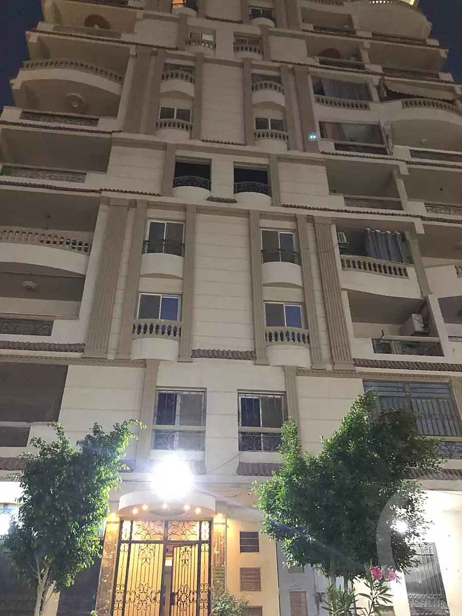 https://aqarmap.com.eg/en/listing/4161526-for-sale-cairo-nasr-city-mostafa-el-nahaas-st