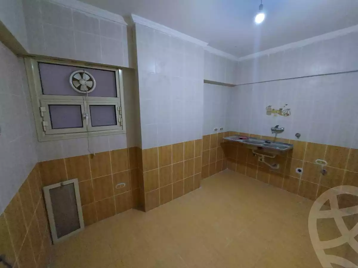 https://aqarmap.com.eg/ar/listing/4164874-for-rent-alexandria-smouha-el-nasr-st